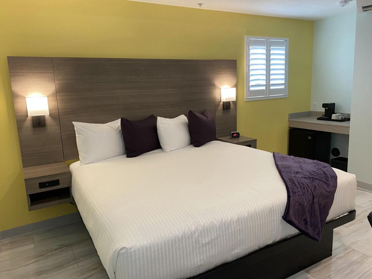 Worthington Of Logan Hotell Exteriör bild